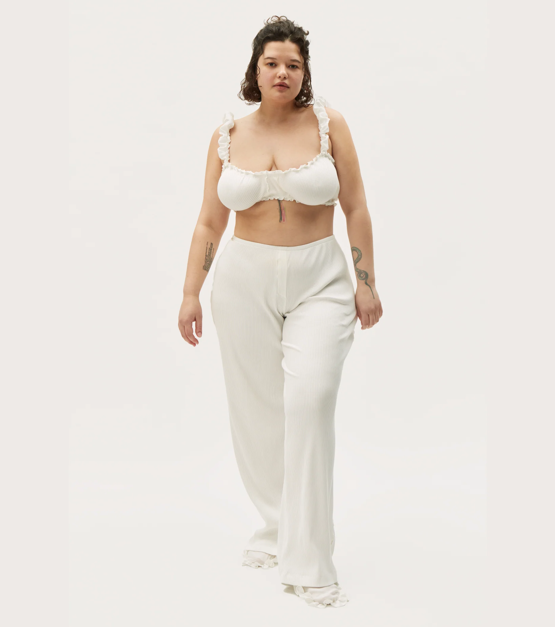Bralette with Frills in White - Image 8