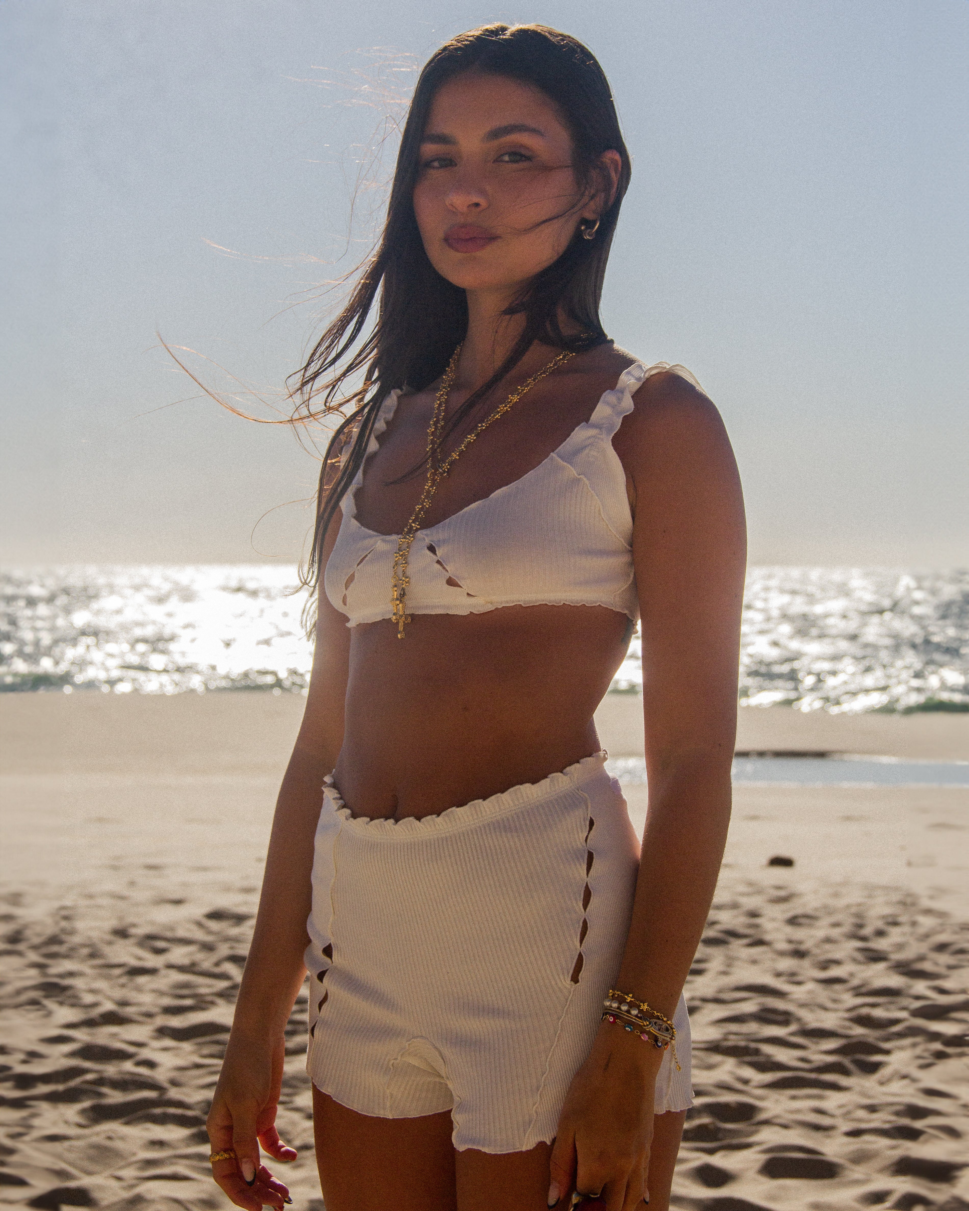 Iconic Shorts in White - Image 4