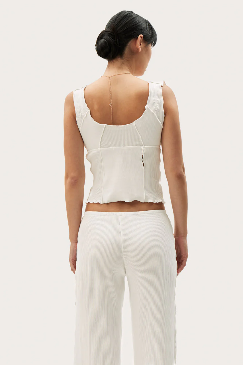 Short Wavy Tank in White - Image 4