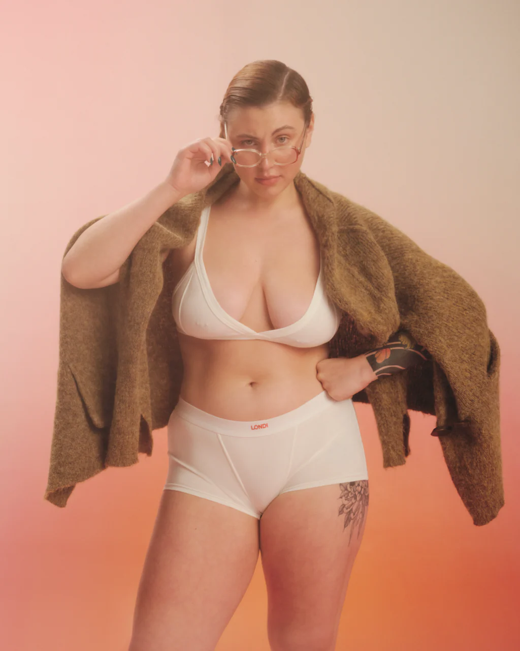 Soft Boyshorts in White - Image 4