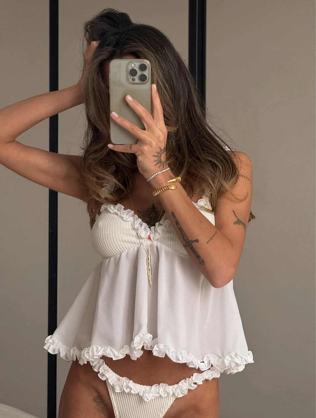 Top with Leaf in White - Image 7